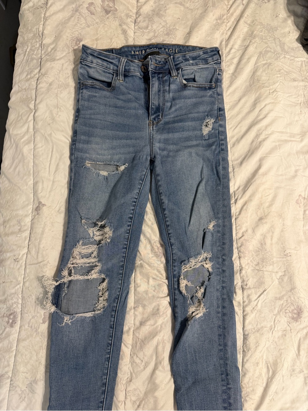 American Eagle Outfitters Distressed Light Blue Skinny Jeans